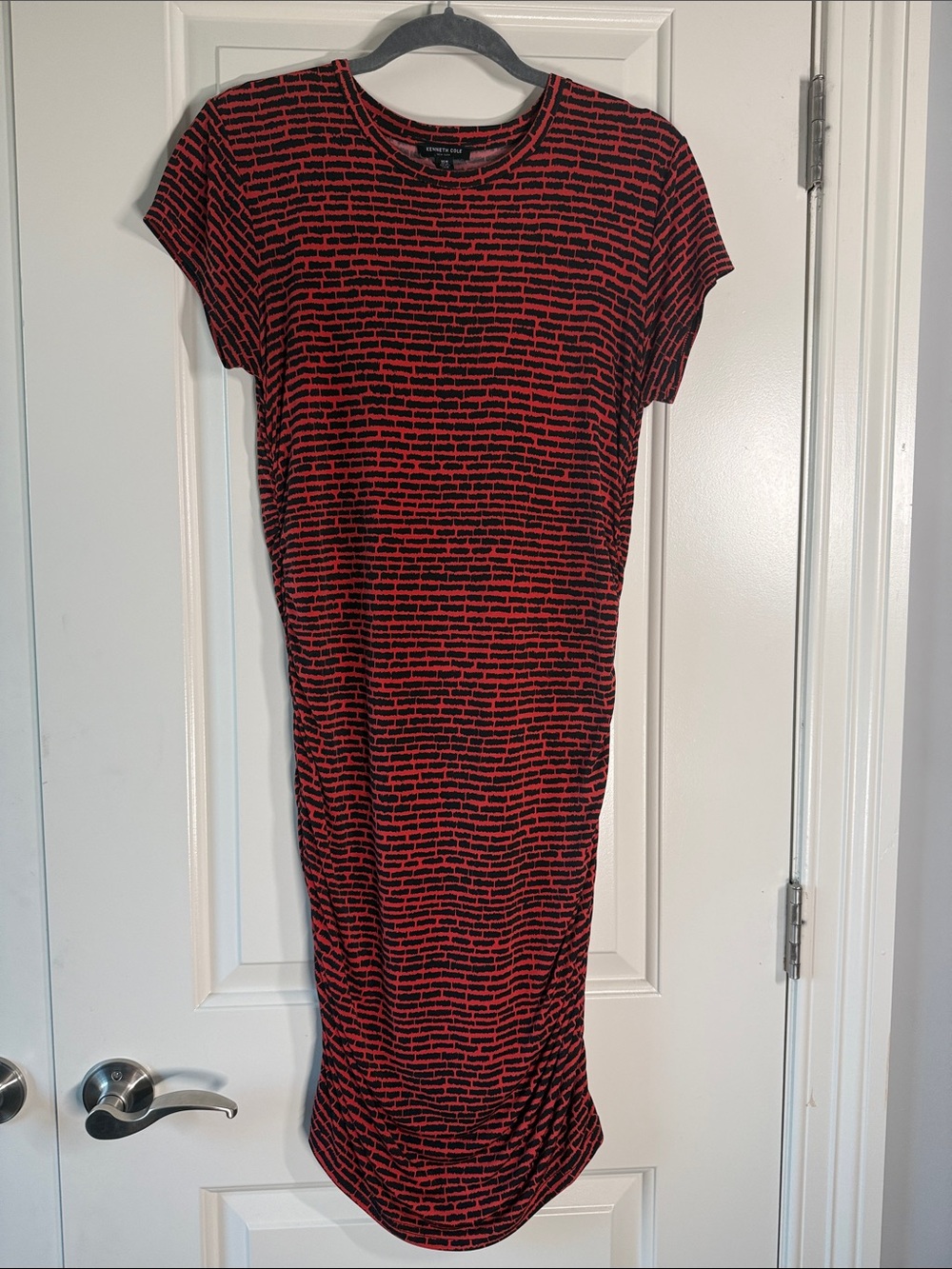 Kenneth Cole Red and Black Short Sleeve Midi Dress
